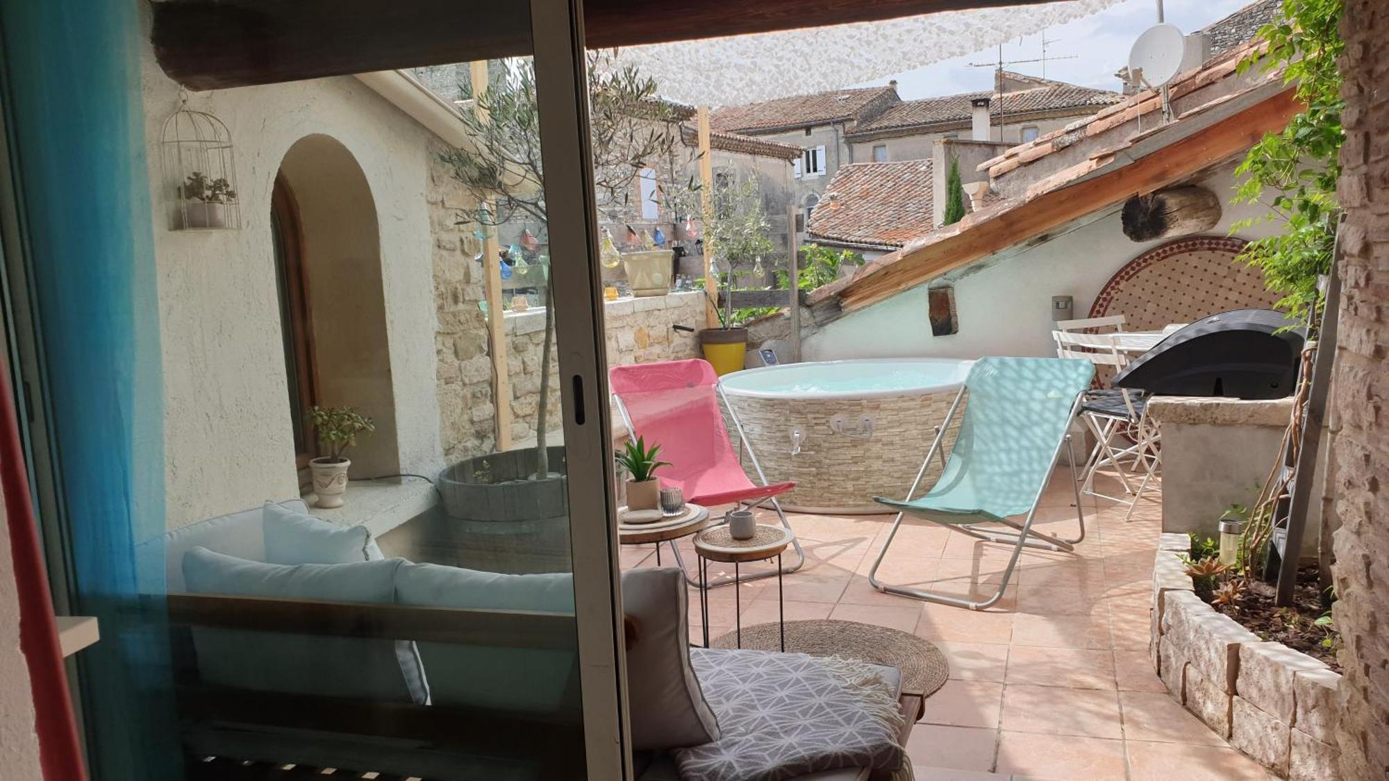 Maison Avec Jacuzzi Et Terrasse Sur Les Toits Brignon Exteriör bild